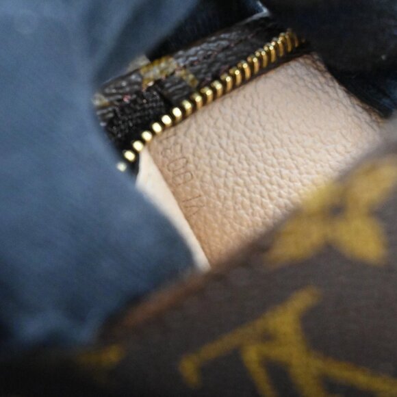 Authentic LOUIS VUITTON Monogram Bucket PM Pouch with Chain bsj288-112725 - Picture 12 of 13